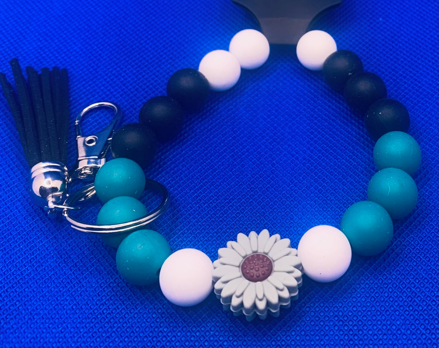Beaded Wristlets/Keychains - LW Designs