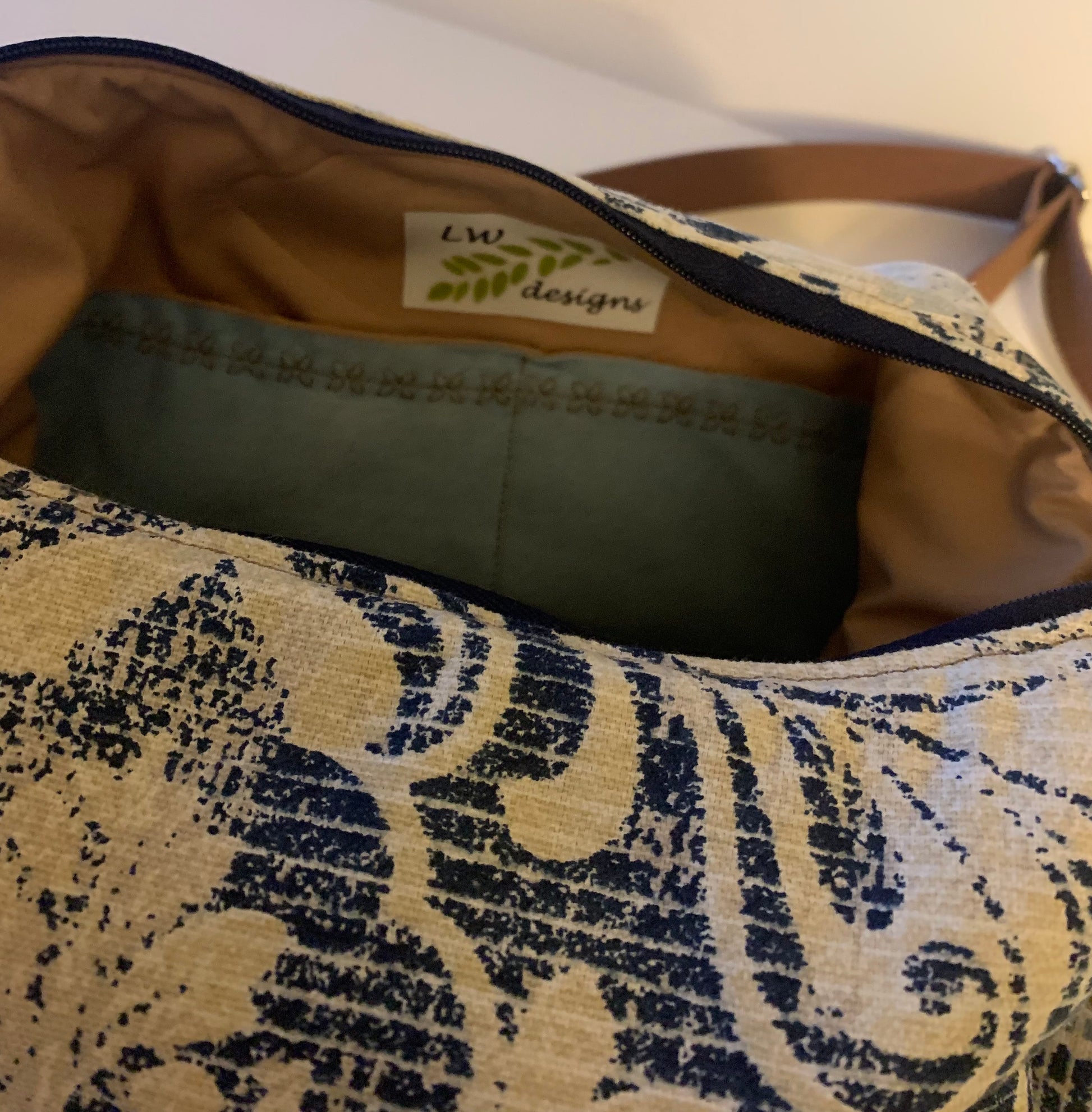 CrossbodyHandbag - LW Designs